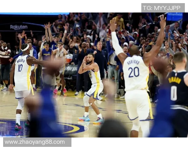 勇士与雷霆巅峰对决揭幕新赛季焦点大战谁能笑到最后