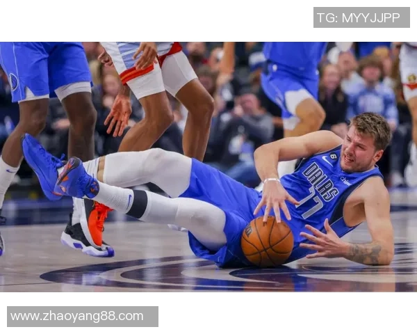 掘金与雷霆激战正酣 球迷期待精彩对决与未来之星的崛起 掘金与雷霆激战正酣 球迷期待精彩对决与未来之星的崛起