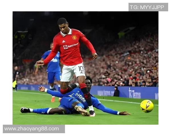 曼联迎战纽卡，豪门对决剑拔弩张，谁能笑到最后锁定三分