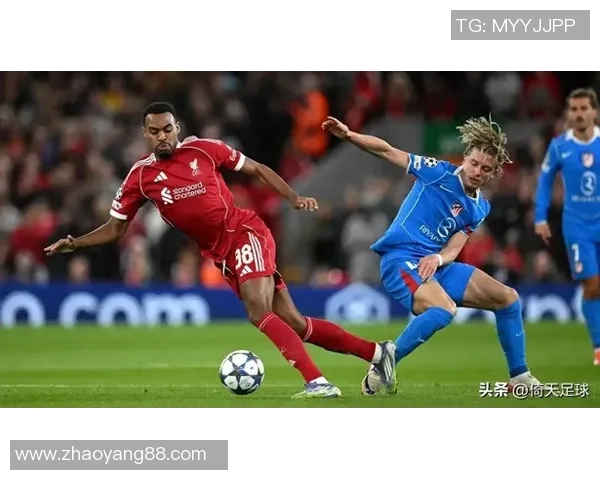 精彩对决：足球赛最终比分揭晓，惊险反转引爆全场激情